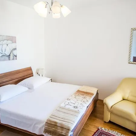 Aleja Villa Rogoznica (Sibenik-Knin)