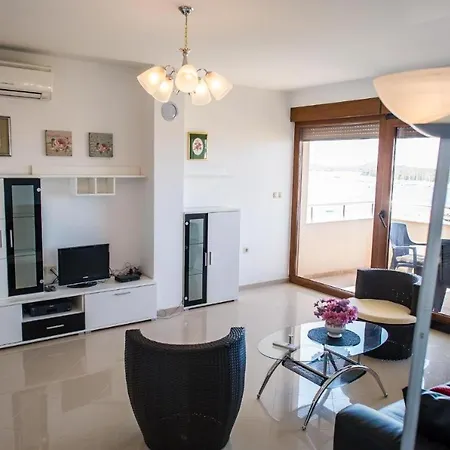 Aleja Villa