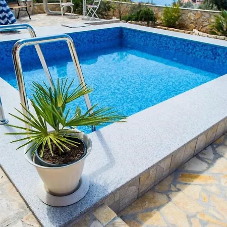 Villa Aleja Rogoznica (Sibenik-Knin)